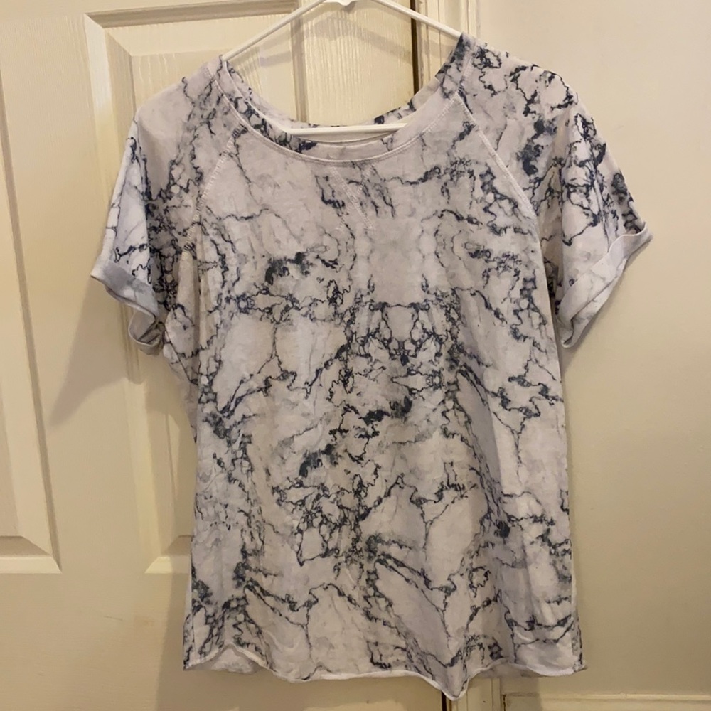 marble pattern t-shirt